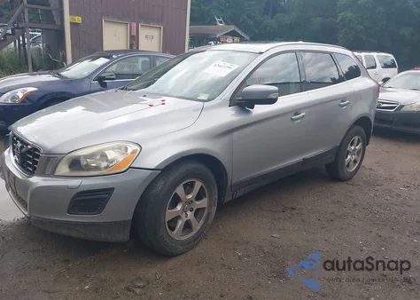 2012 Volvo Xc60 3.2/3.2 Platinum/3.2 Premier/3.2 Premier Plus z USA, uszkodzony, nr VIN YV4952DZ9C2268502